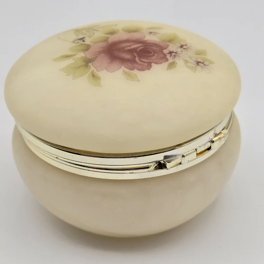 Vintage Genuine Alabaster Hand Carved Floral Trinket Box Made In Italy